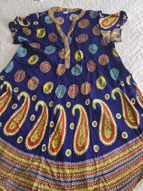 Women's Purple Viscosa Paisley Casual Dress with Colorful Motif